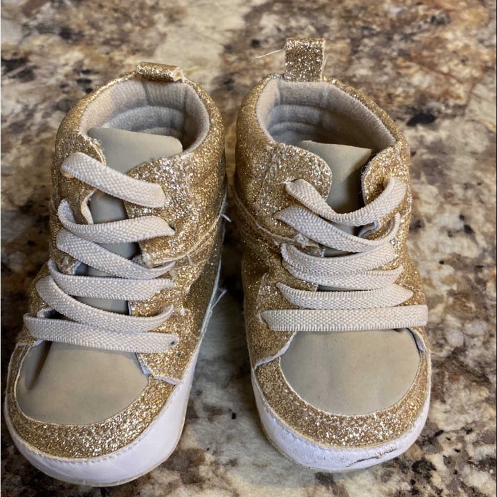Sparkle shoes